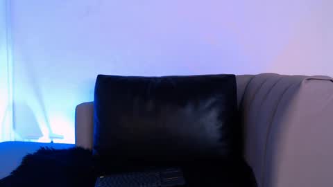 Snapshot of grecia_rouse chatting on 03/05/25, 01:21  GRECIA  online show from 03/05/25, 01:21