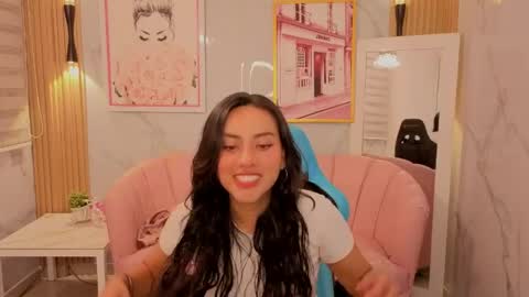 Snapshot of grecia_soler_a chatting on 04/08/26, 01:00 Grecia online show from 04/08/26, 01:00
