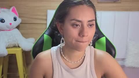 Snapshot of grecia_soler_a chatting on 05/11/26, 12:44 Grecia online show from 05/11/26, 12:44