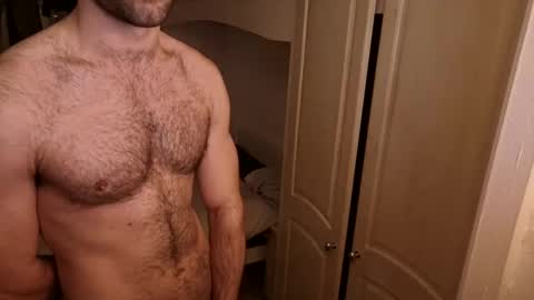 Snapshot of greeknxtdoor chatting on 01/13/26, 08:25 greeknxtdoor online show from 01/13/26, 08:25