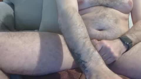 Snapshot of greeky4 chatting on 04/01/26, 01:52 greeky4 online show from 04/01/26, 01:52