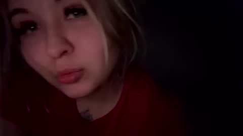 Snapshot of green_eyes_twinkl chatting on 03/15/26, 07:53 Lina 3 online show from 03/15/26, 07:53