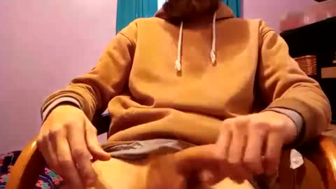 Snapshot of greenbastard78 chatting on 02/05/25, 12:38 greenbastard78 online show from 02/05/25, 12:38