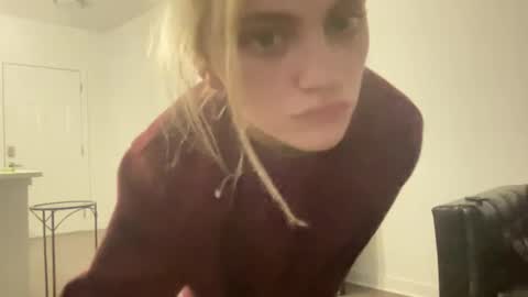 mila 3 online show from 12/13/24, 11:17