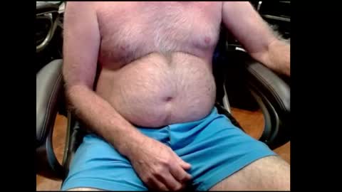 Snapshot of greenguy69 chatting on 04/16/26, 01:01 green online show from 04/16/26, 01:01