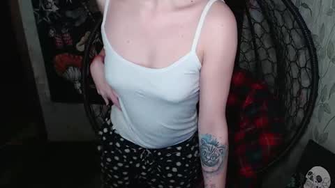 Lina online show from 02/25/26, 10:36