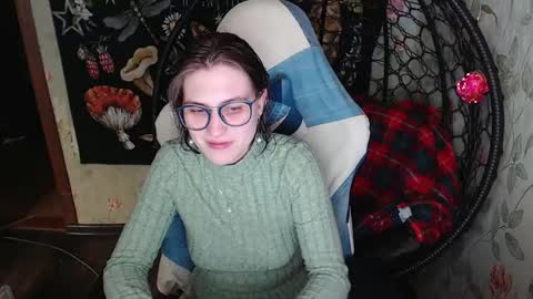 Snapshot of greenwitch9 chatting on 04/29/26, 11:14 Lina online show from 04/29/26, 11:14
