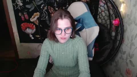Snapshot of greenwitch9 chatting on 05/01/26, 11:48 Lina online show from 05/01/26, 11:48