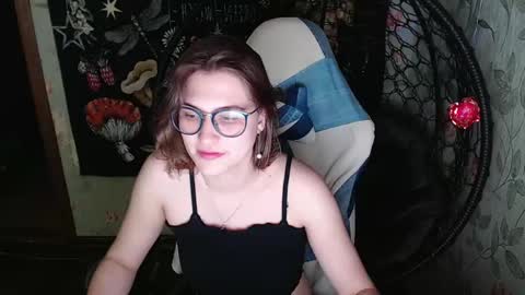 Snapshot of greenwitch9 chatting on 05/14/26, 12:34 Lina online show from 05/14/26, 12:34