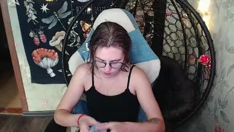 Snapshot of greenwitch9 chatting on 07/23/26, 12:03 Lina online show from 07/23/26, 12:03