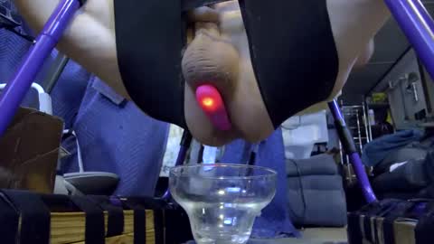 Snapshot of gregbball1 chatting on 10/09/25, 08:12 electrogee1 online show from 10/09/25, 08:12