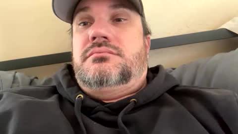 Snapshot of greggharden chatting on 11/28/25, 05:48 greggharden online show from 11/28/25, 05:48