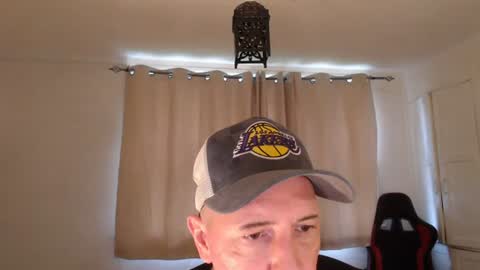 Snapshot of gregglow chatting on 06/21/26, 05:26 gregglow online show from 06/21/26, 05:26