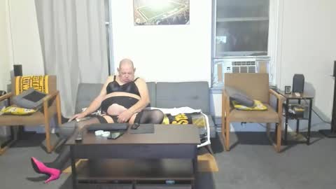 gregkuitch online show from 11/18/25, 12:27