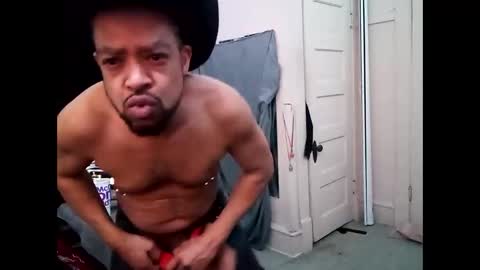 Snapshot of gregnice313 chatting on 01/25/25, 05:07 NICE and sometimes Savvy online show from 01/25/25, 05:07