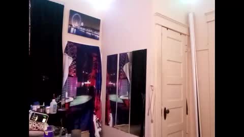 Snapshot of gregnice313 chatting on 09/27/25, 04:28 NICE and sometimes Savvy online show from 09/27/25, 04:28