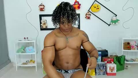 Snapshot of gregoriiandmax chatting on 11/24/25, 12:49 Gregori online show from 11/24/25, 12:49