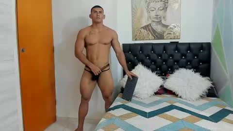Snapshot of gregortrex22 chatting on 07/19/26, 11:19 gregorx tina muscle online show from 07/19/26, 11:19