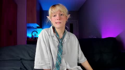 Greg-independent model online show from 12/12/24, 09:04