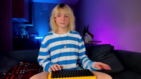 Greg-independent model online show from 12/25/24, 09:54