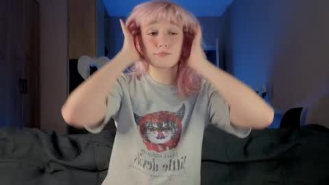 Greg-independent model online show from 04/19/26, 09:39