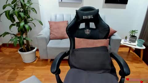  Emmy  online show from 01/30/25, 02:27