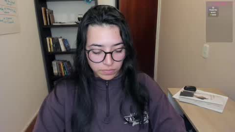 Snapshot of gretagat chatting on 02/20/25, 11:21 Greta online show from 02/20/25, 11:21