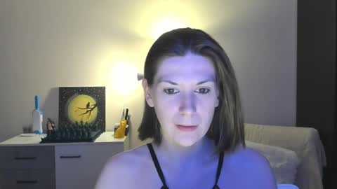 Snapshot of gretamiln chatting on 12/08/24, 08:58 Greta online show from 12/08/24, 08:58