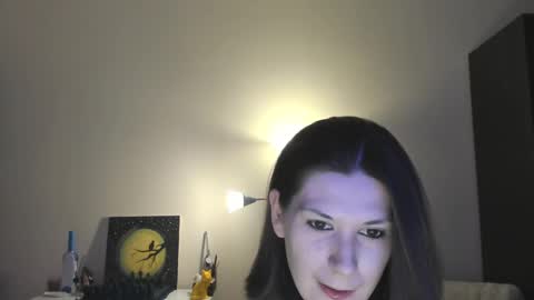 Snapshot of gretamiln chatting on 01/11/25, 02:20 Greta online show from 01/11/25, 02:20