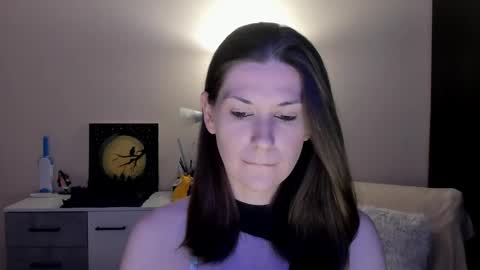 Snapshot of gretamiln chatting on 09/28/25, 08:36 Greta online show from 09/28/25, 08:36