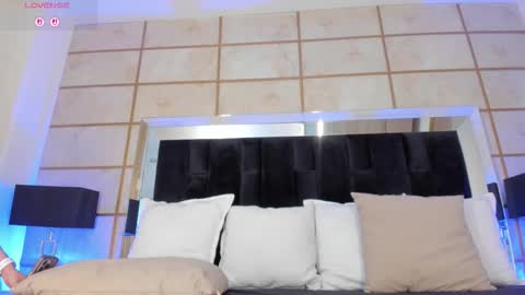 Greta Velvet  online show from 09/10/25, 07:47