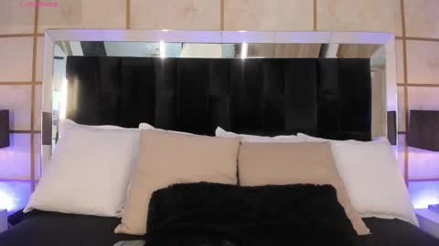 Greta Velvet  online show from 10/11/25, 07:56