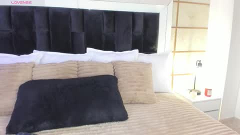 Greta Velvet  online show from 03/04/26, 07:31