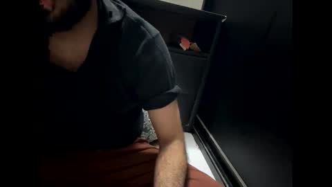 Snapshot of greymen2020 chatting on 03/01/26, 07:27 greymen2020 online show from 03/01/26, 07:27