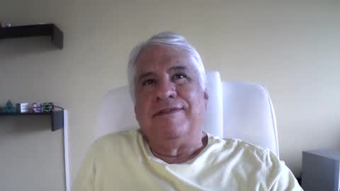 grisa01 online show from 11/18/25, 12:42