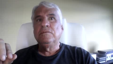 grisa01 online show from 12/20/25, 07:32