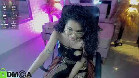    online show from 11/24/25, 08:19