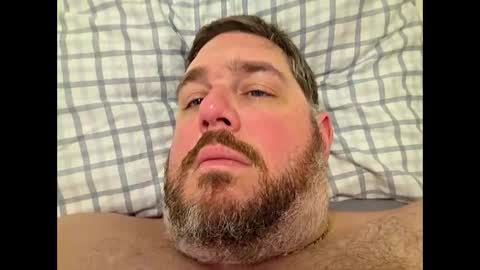 Snapshot of grizzly_uncut chatting on 01/15/26, 04:39 grizzly_uncut online show from 01/15/26, 04:39