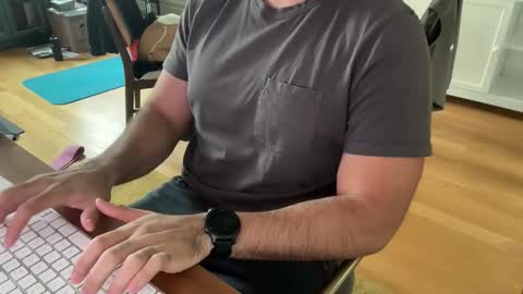 Snapshot of grnin9 chatting on 10/28/25, 05:15 grnin9 online show from 10/28/25, 05:15