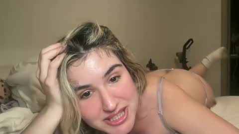 Snapshot of grrlgod chatting on 03/09/25, 01:25 grrlgod online show from 03/09/25, 01:25