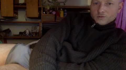 gruendamien online show from 12/15/25, 01:59