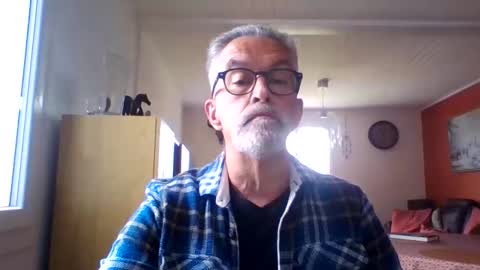 Snapshot of grybear60 chatting on 05/10/26, 10:53 Grybear online show from 05/10/26, 10:53