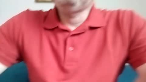 Snapshot of grzegorz34 chatting on 01/05/25, 01:15 Greg online show from 01/05/25, 01:15