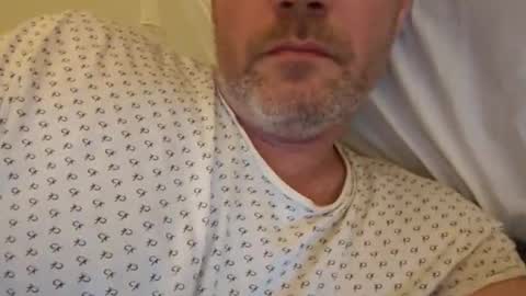 Snapshot of grzegorz34 chatting on 11/09/25, 09:18 Greg online show from 11/09/25, 09:18