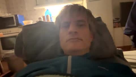 guardiannif_ online show from 02/12/25, 04:44