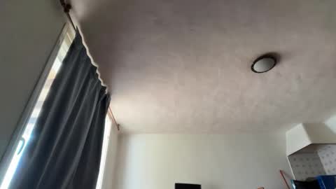 guardiannif_ online show from 04/13/26, 11:05