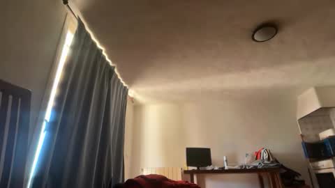 guardiannif_ online show from 04/14/26, 11:16