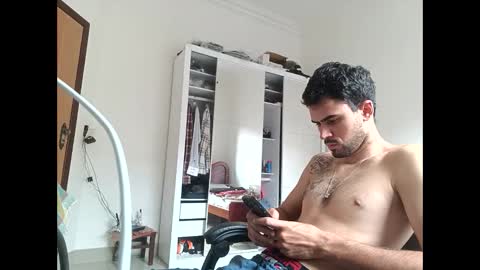 Snapshot of guguzinhox chatting on 02/24/25, 03:42 guguzinhox online show from 02/24/25, 03:42