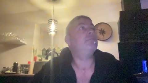 guil0 online show from 10/06/25, 07:50