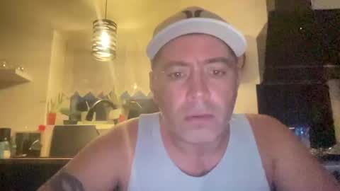 guil0 online show from 10/17/25, 09:34